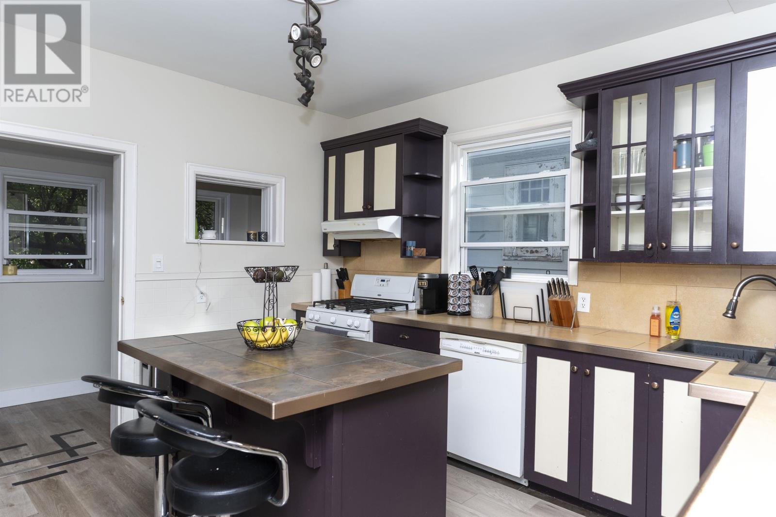 816 Mcmillan St, Thunder Bay, Ontario  P7C 3M1 - Photo 9 - TB253034