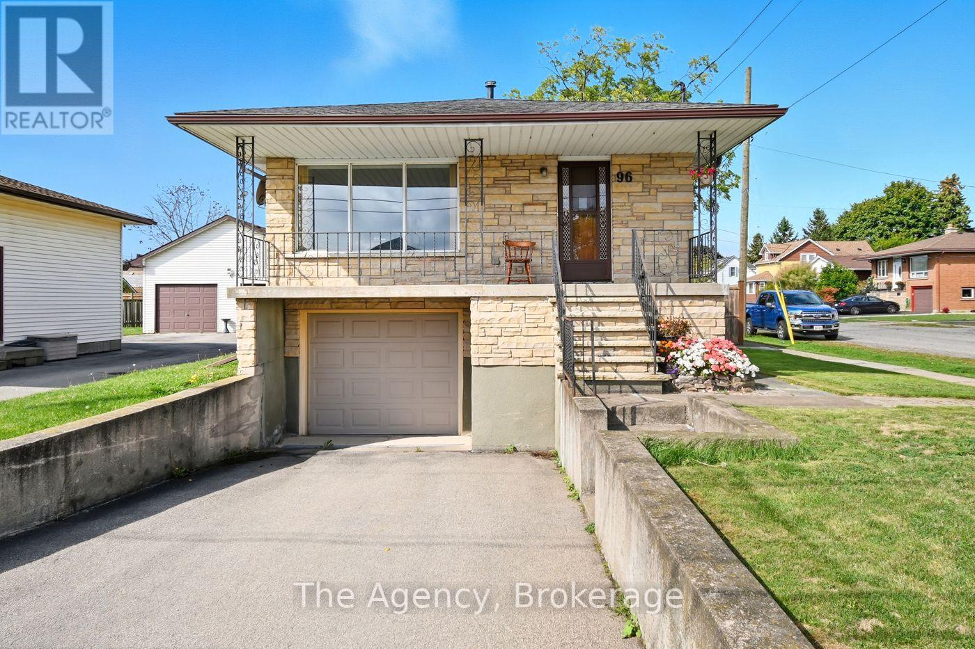 96 Elizabeth Street, Port Colborne (Killaly East), Ontario  L3K 2B8 - Photo 1 - X12436221