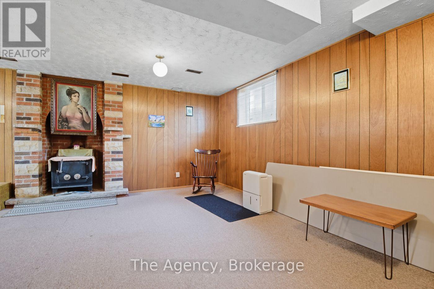 96 Elizabeth Street, Port Colborne (Killaly East), Ontario  L3K 2B8 - Photo 20 - X12436221