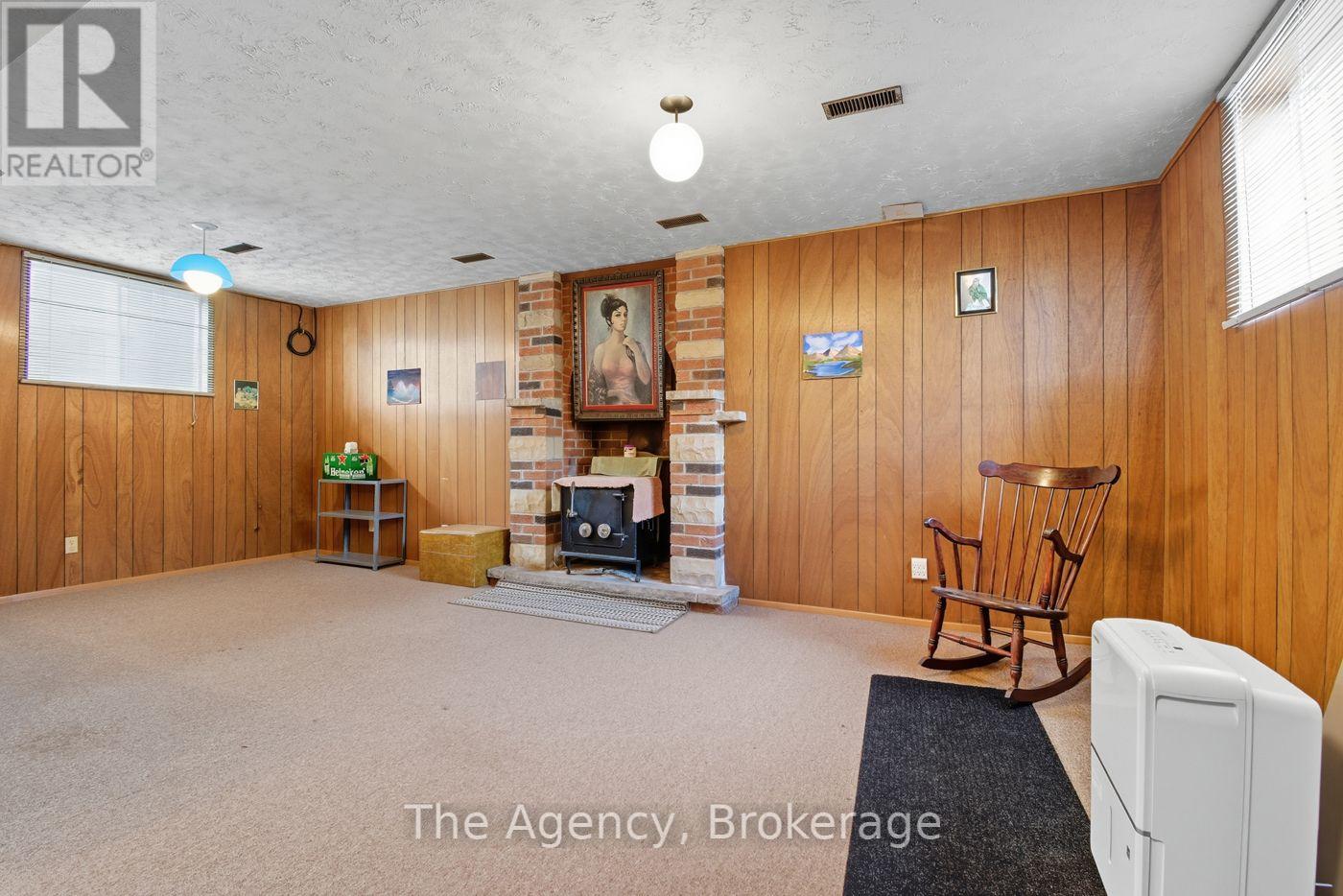 96 Elizabeth Street, Port Colborne (Killaly East), Ontario  L3K 2B8 - Photo 21 - X12436221