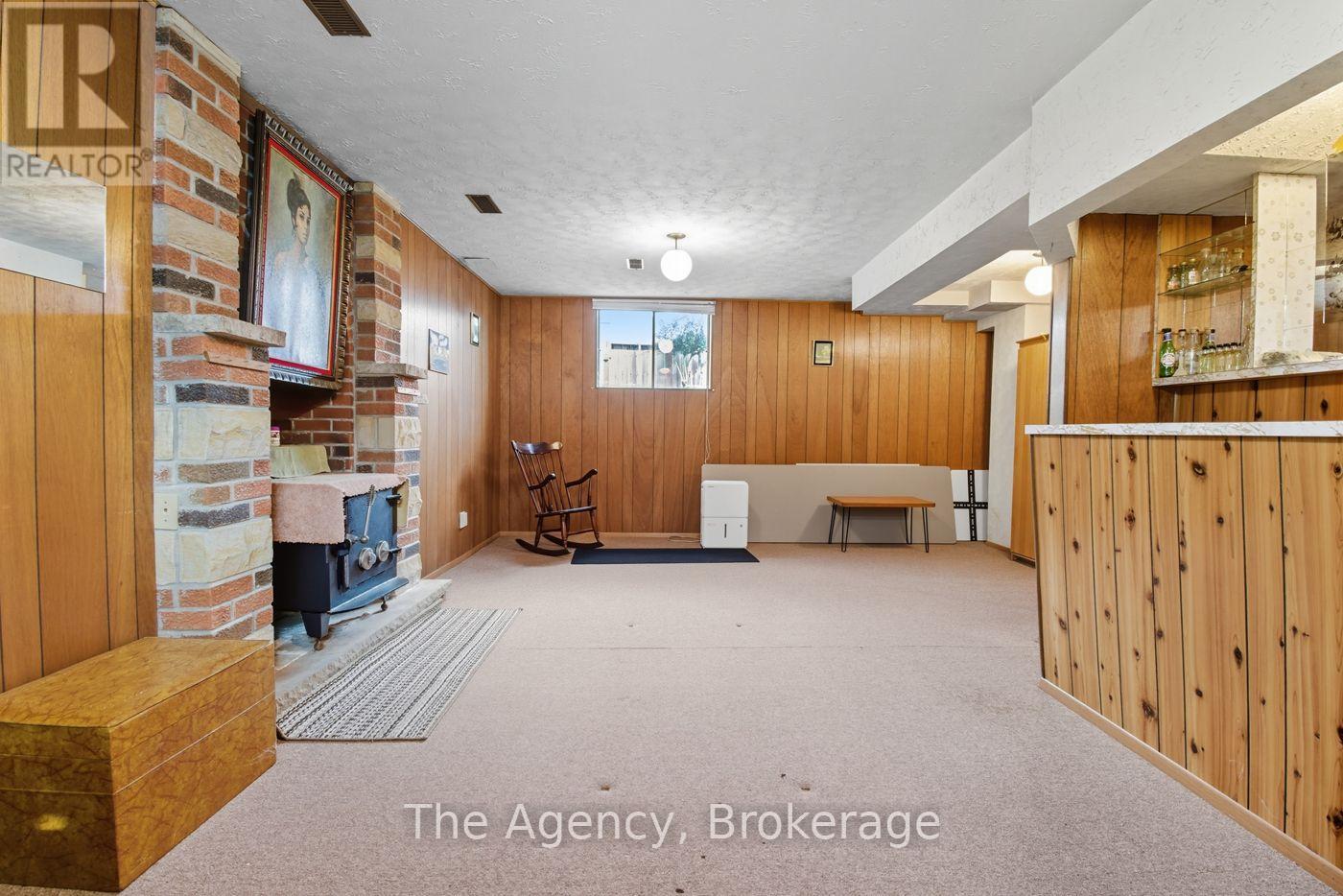 96 Elizabeth Street, Port Colborne (Killaly East), Ontario  L3K 2B8 - Photo 22 - X12436221