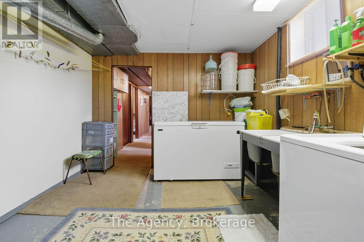 96 Elizabeth Street, Port Colborne (Killaly East), Ontario  L3K 2B8 - Photo 27 - X12436221