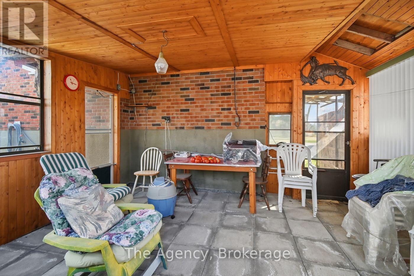 96 Elizabeth Street, Port Colborne (Killaly East), Ontario  L3K 2B8 - Photo 34 - X12436221