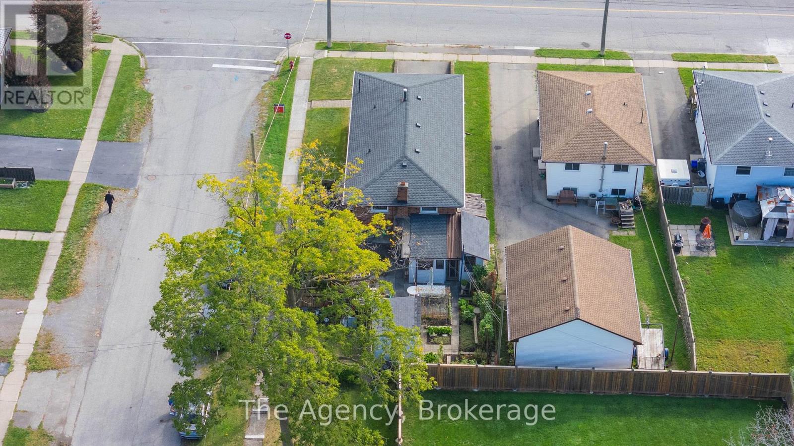 96 Elizabeth Street, Port Colborne (Killaly East), Ontario  L3K 2B8 - Photo 36 - X12436221