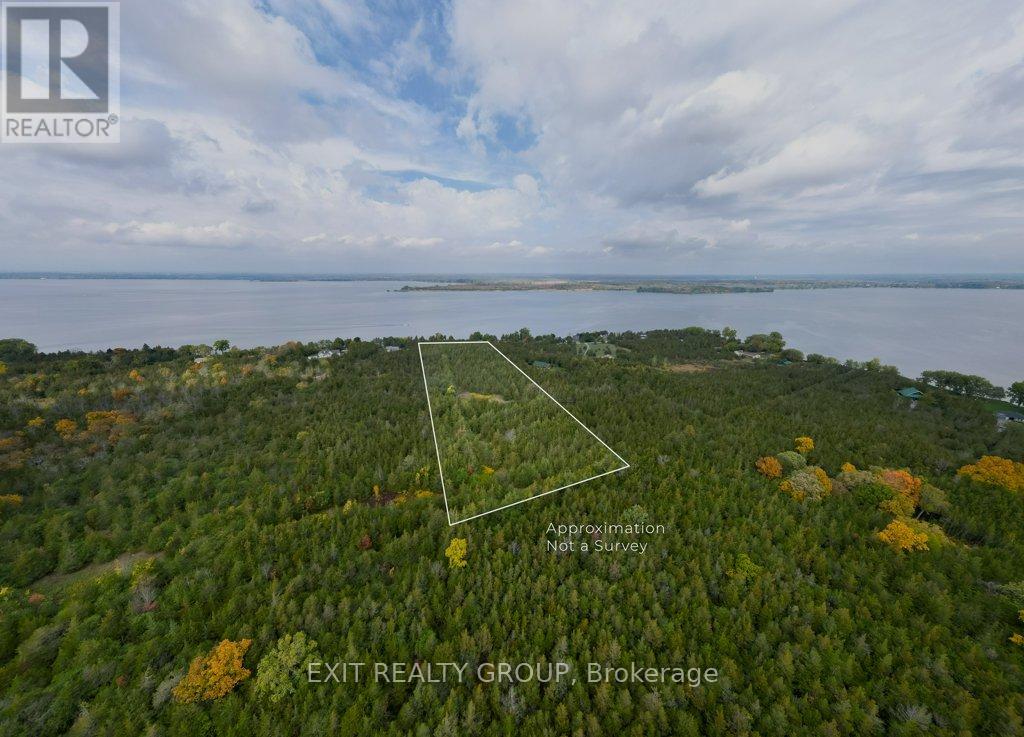 1774 North Big Island Road, Prince Edward County (Sophiasburg Ward), Ontario  K0K 1W0 - Photo 7 - X12436196