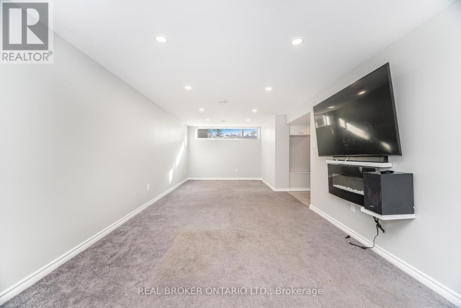 66 Gainsborough Road, Hamilton, Ontario  L8E 1E1 - Photo 27 - X12436140