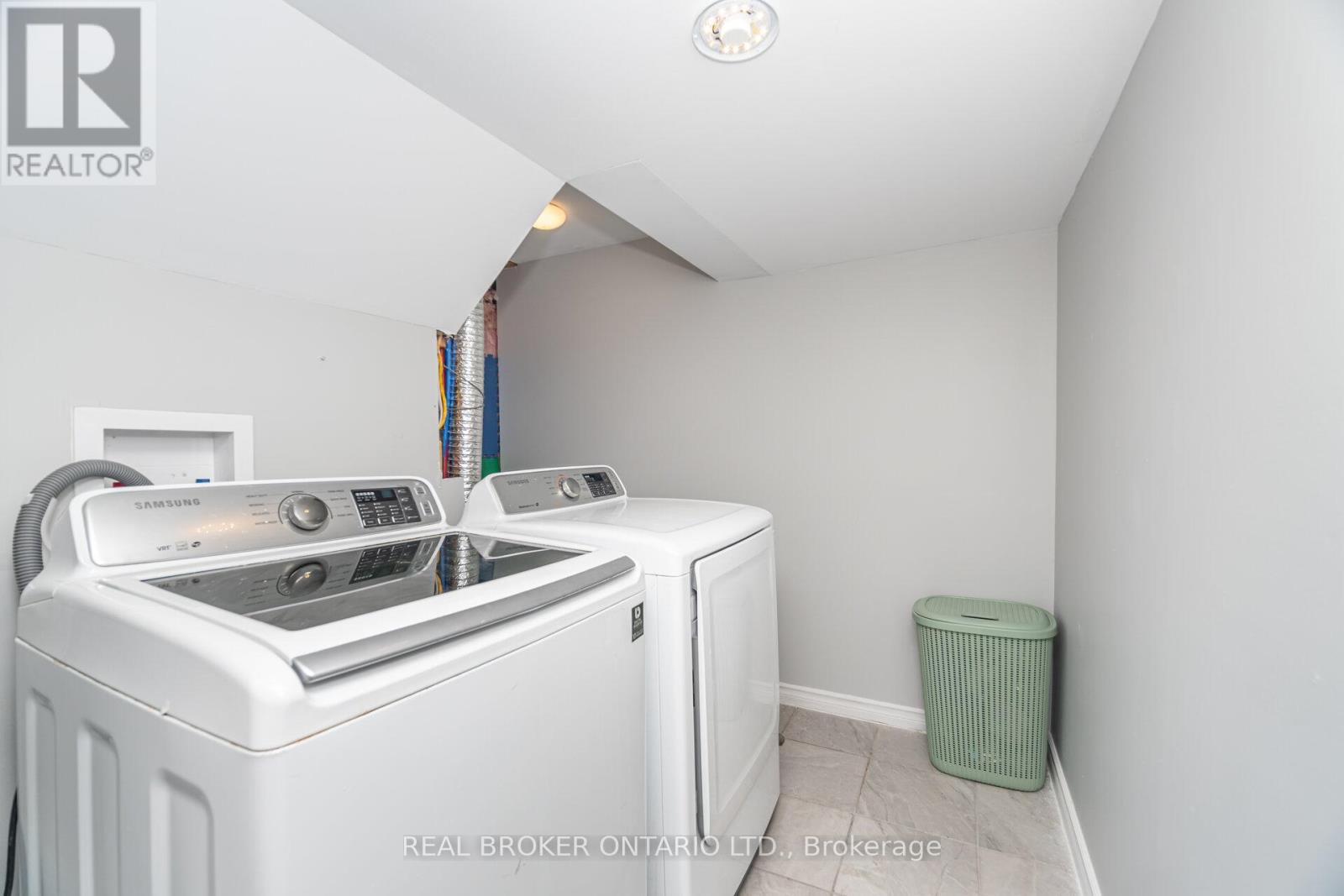 66 Gainsborough Road, Hamilton, Ontario  L8E 1E1 - Photo 36 - X12436140