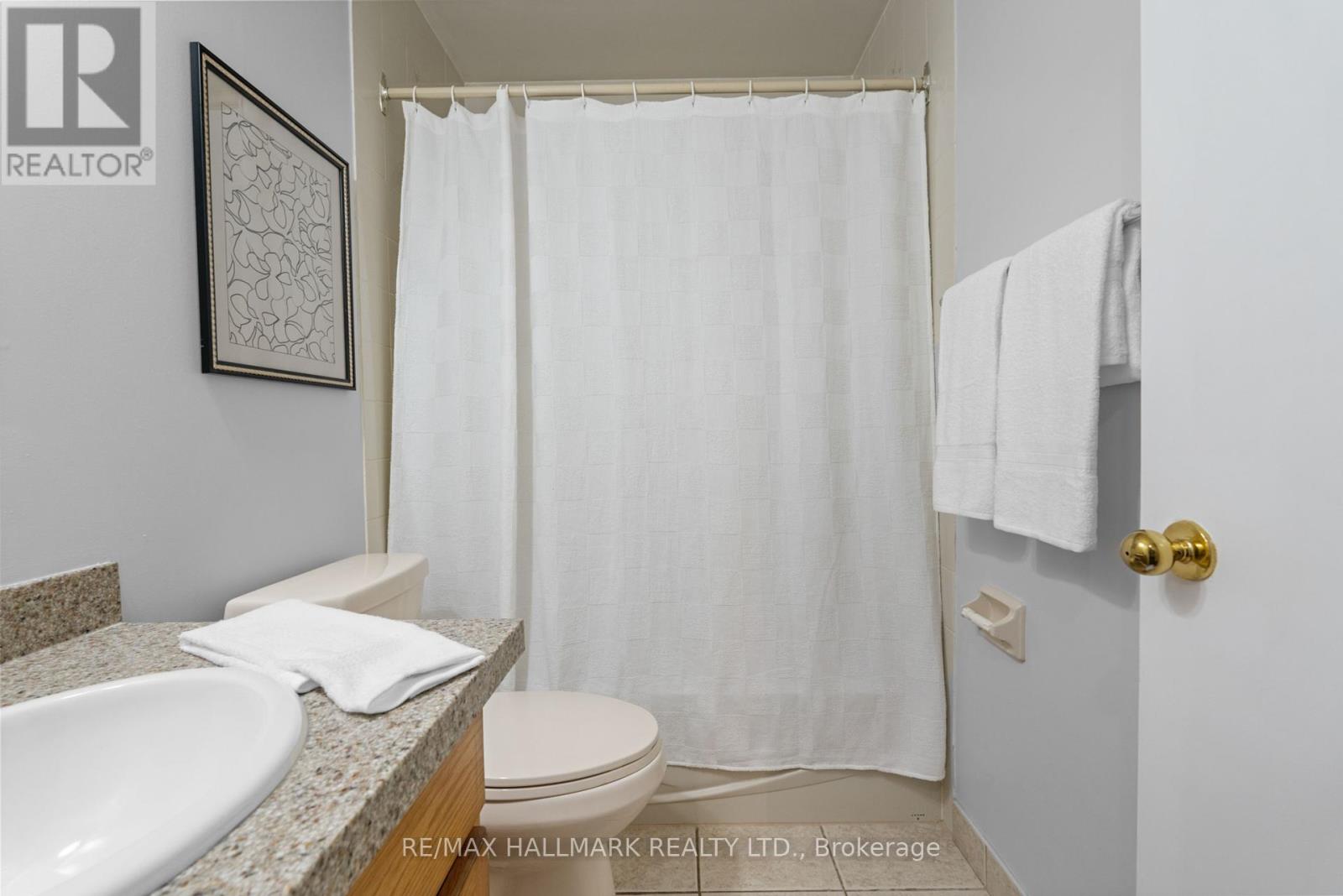 6 Youngman Drive, Guelph (Kortright West), Ontario  N1G 4H2 - Photo 25 - X12436172