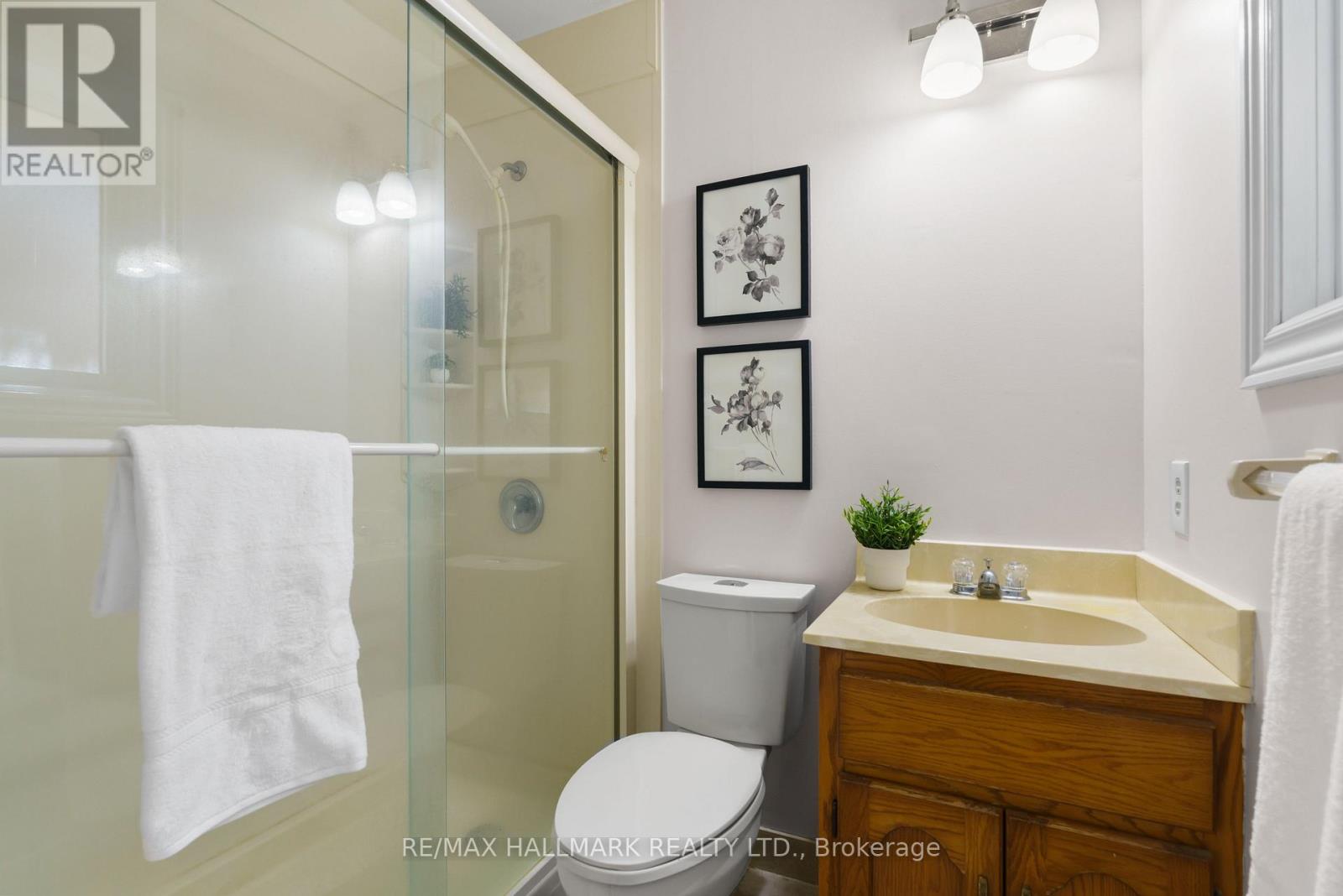 6 Youngman Drive, Guelph (Kortright West), Ontario  N1G 4H2 - Photo 31 - X12436172