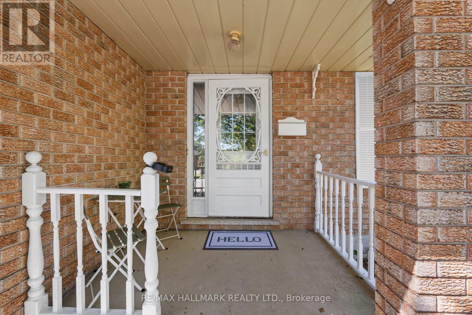 6 Youngman Drive, Guelph (Kortright West), Ontario  N1G 4H2 - Photo 5 - X12436172