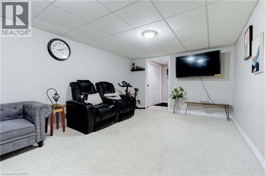 5475 Lakeshore Road Unit# 19, Burlington, Ontario  L7L 1E1 - Photo 18 - 40774811