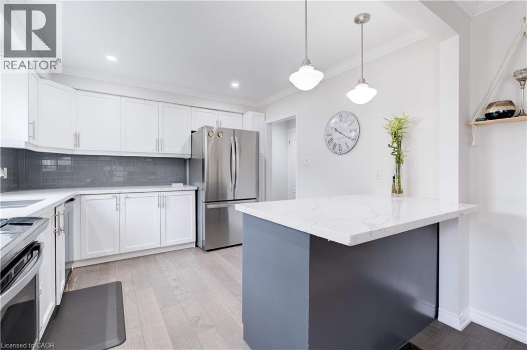 5475 Lakeshore Road Unit# 19, Burlington, Ontario  L7L 1E1 - Photo 7 - 40774811