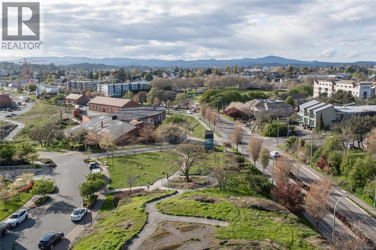905 83 Saghalie Rd, Victoria, British Columbia