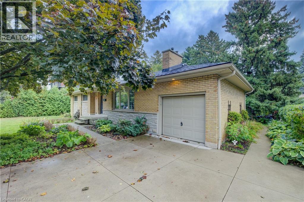 646 Iroquois Avenue, Ancaster, Ontario  L9G 3B4 - Photo 3 - 40771436