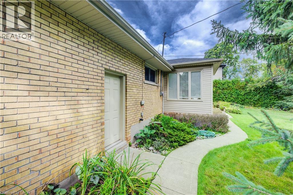 646 Iroquois Avenue, Ancaster, Ontario  L9G 3B4 - Photo 25 - 40771436