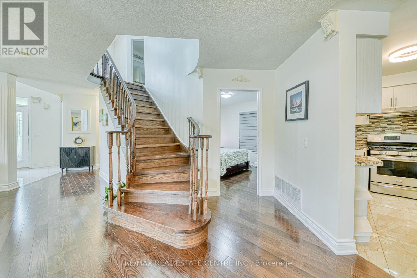 3100 Country Lane, Whitby, Ontario  L1P 1M4 - Photo 20 - E12435959