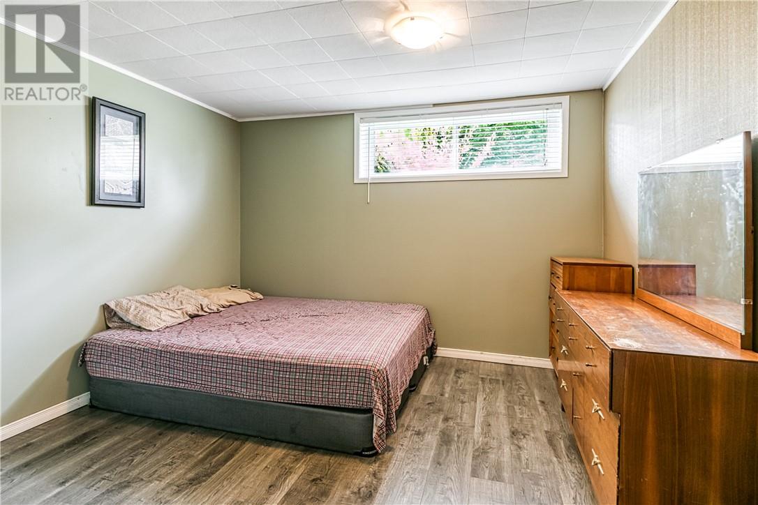 1126 Lakeshore Drive, Greater Sudbury, Ontario  P3B 1E4 - Photo 15 - 2124997
