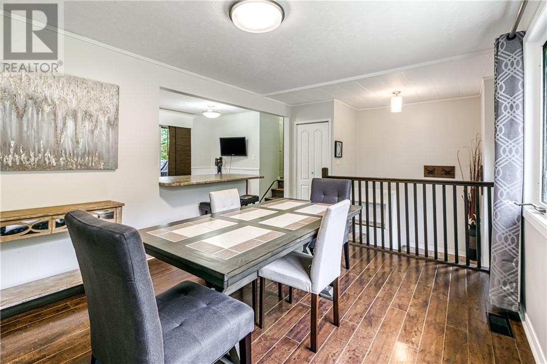 1126 Lakeshore Drive, Greater Sudbury, Ontario  P3B 1E4 - Photo 6 - 2124997