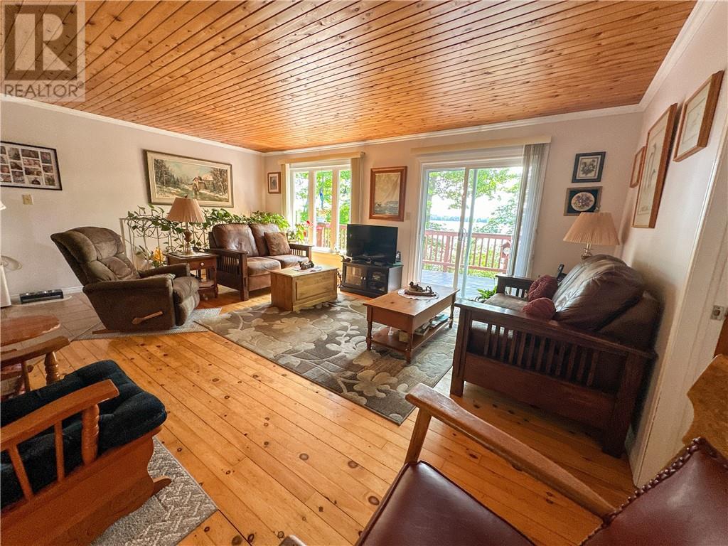 700 Ice Lake Drive, Manitoulin Island, Ontario  P0P 1H0 - Photo 18 - 2124978