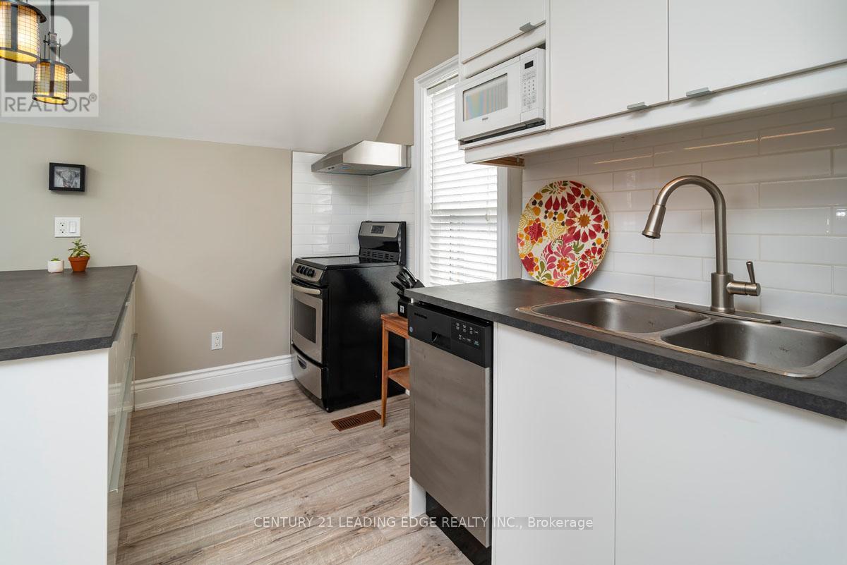 6391 Main Street, Whitchurch-Stouffville, Ontario  L4A 1G4 - Photo 15 - N12423695