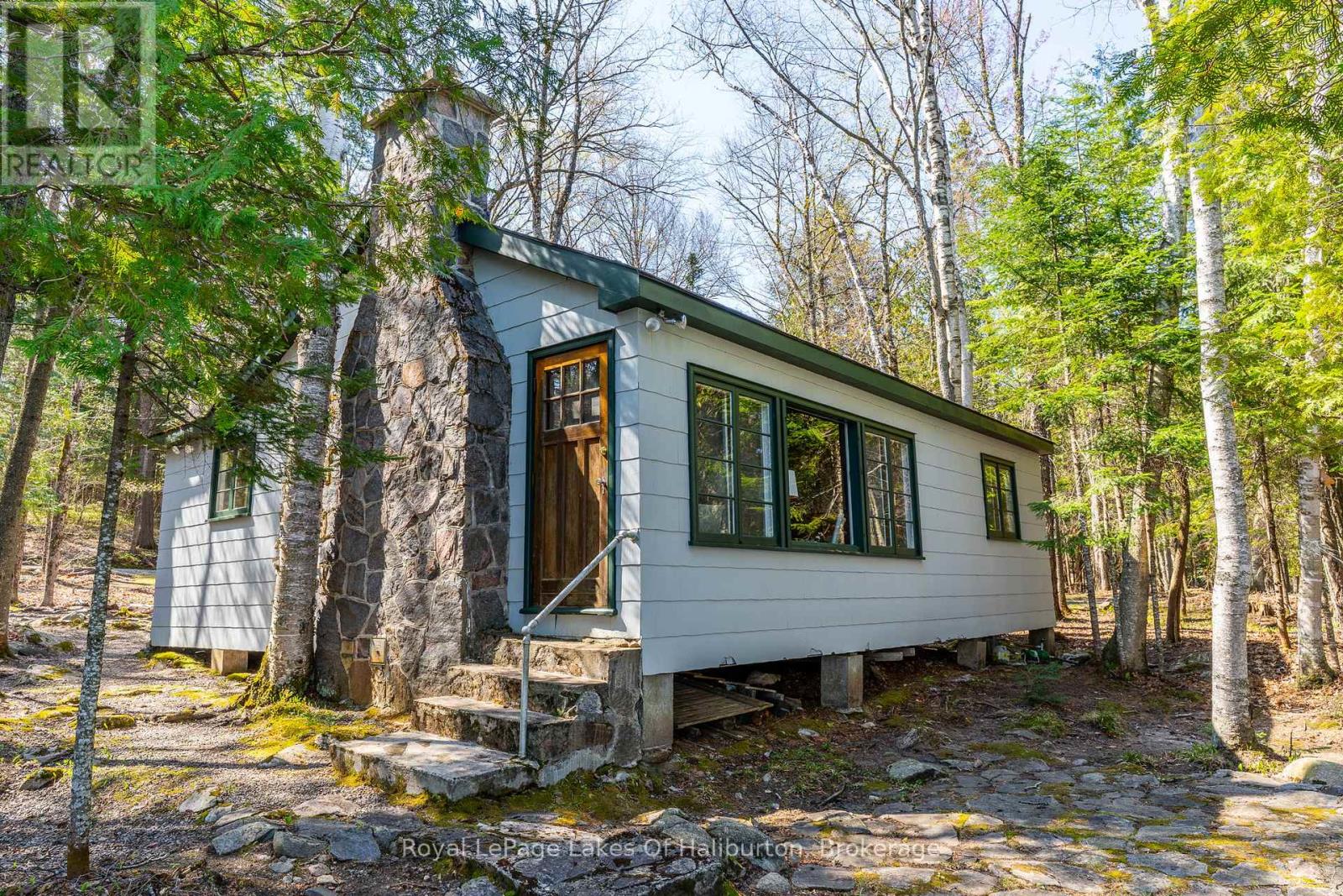 1096 Reg's Trail, Dysart Et Al, Ontario  K0M 1S0 - Photo 7 - X12150052