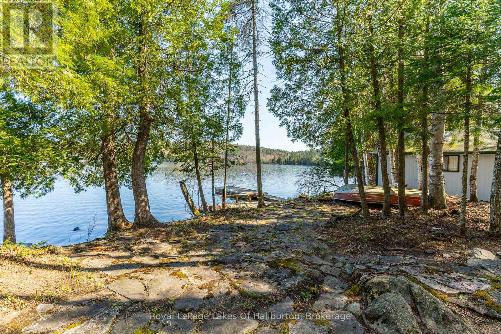 1096 Reg's Trail, Dysart Et Al, Ontario  K0M 1S0 - Photo 4 - X12150052