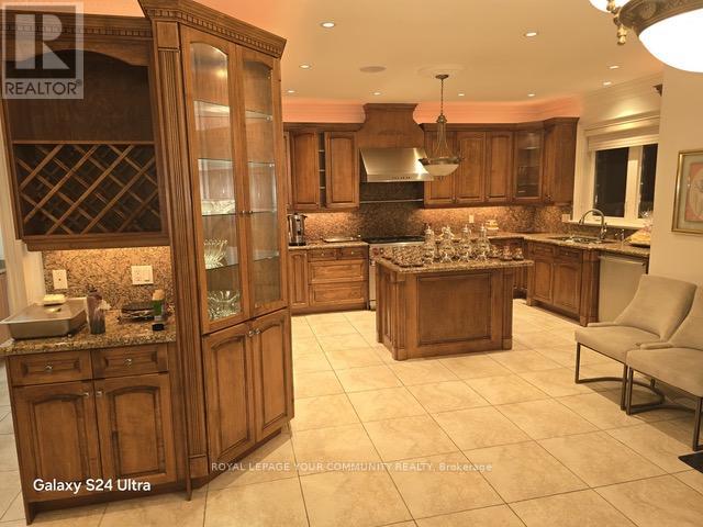 40 Coons Road, Richmond Hill, Ontario  L4E 2R5 - Photo 4 - N12336901