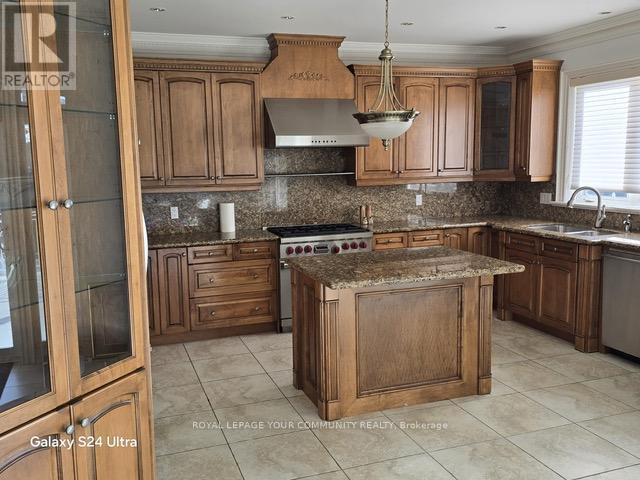 40 Coons Road, Richmond Hill, Ontario  L4E 2R5 - Photo 6 - N12336901