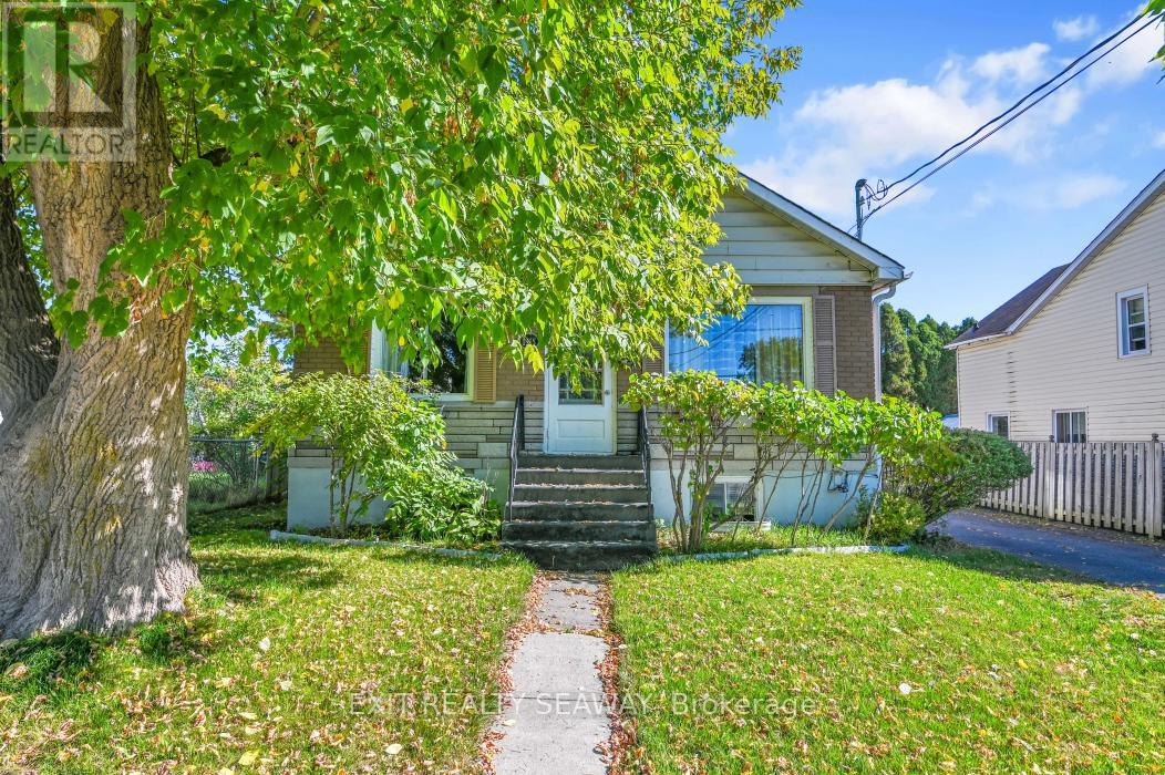 1315 CUMBERLAND STREET, Cornwall, Ontario