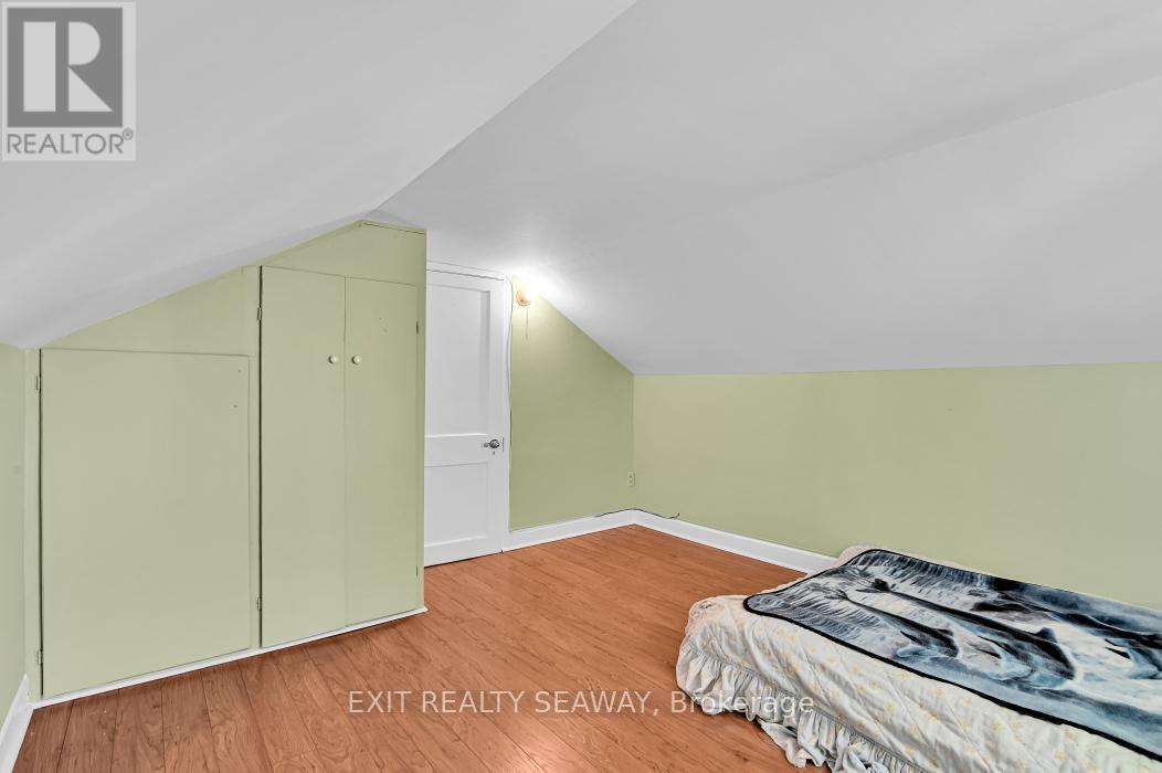 1315 Cumberland Street, Cornwall, Ontario  K6J 4K8 - Photo 18 - X12436281