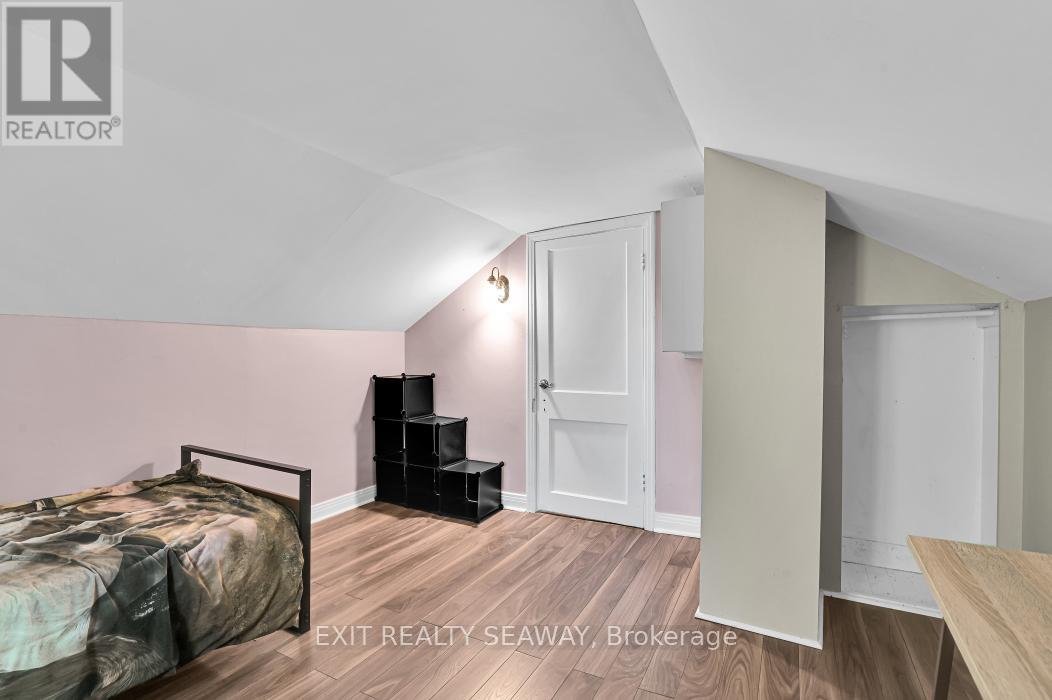 1315 Cumberland Street, Cornwall, Ontario  K6J 4K8 - Photo 20 - X12436281