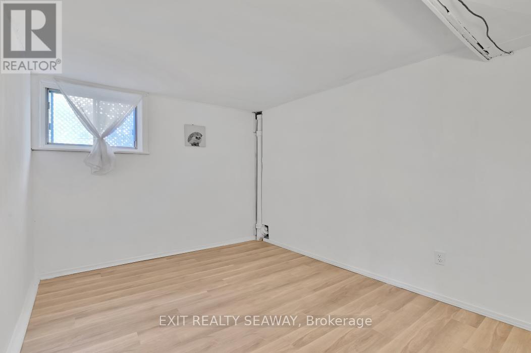 1315 Cumberland Street, Cornwall, Ontario  K6J 4K8 - Photo 26 - X12436281