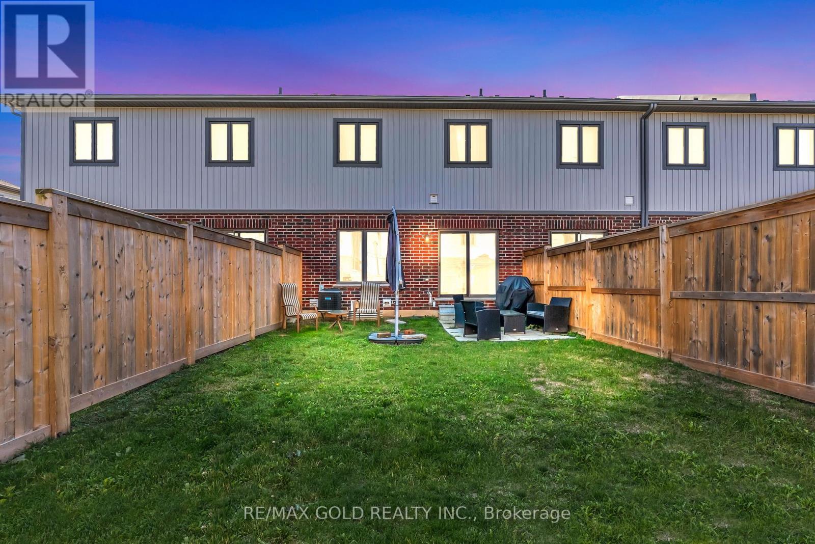 73 Severino Circle, West Lincoln, Ontario  L0R 2A0 - Photo 2 - X12434274