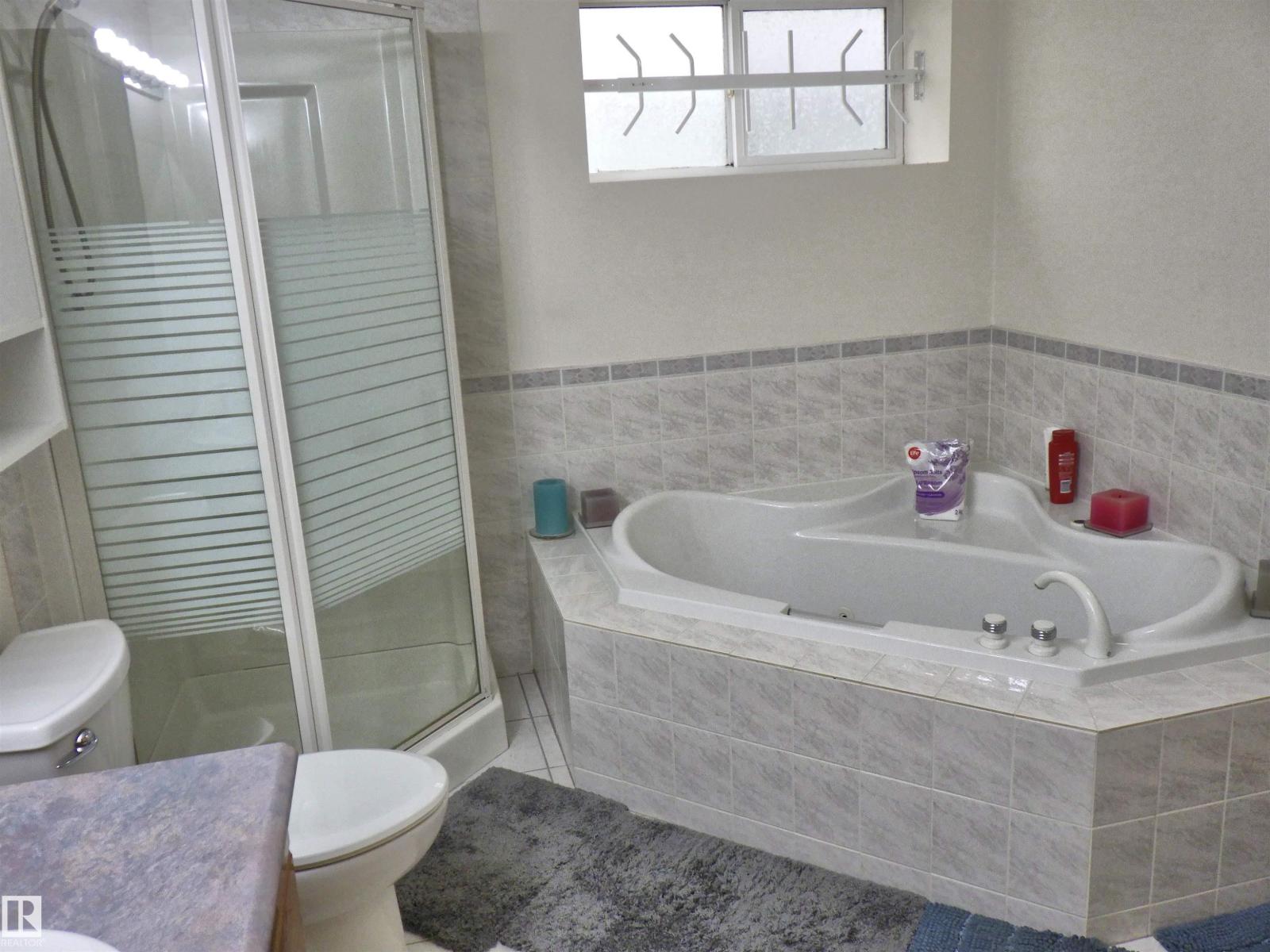 6530 158 Av Nw, Edmonton, Alberta  T5Y 2S7 - Photo 22 - E4459612
