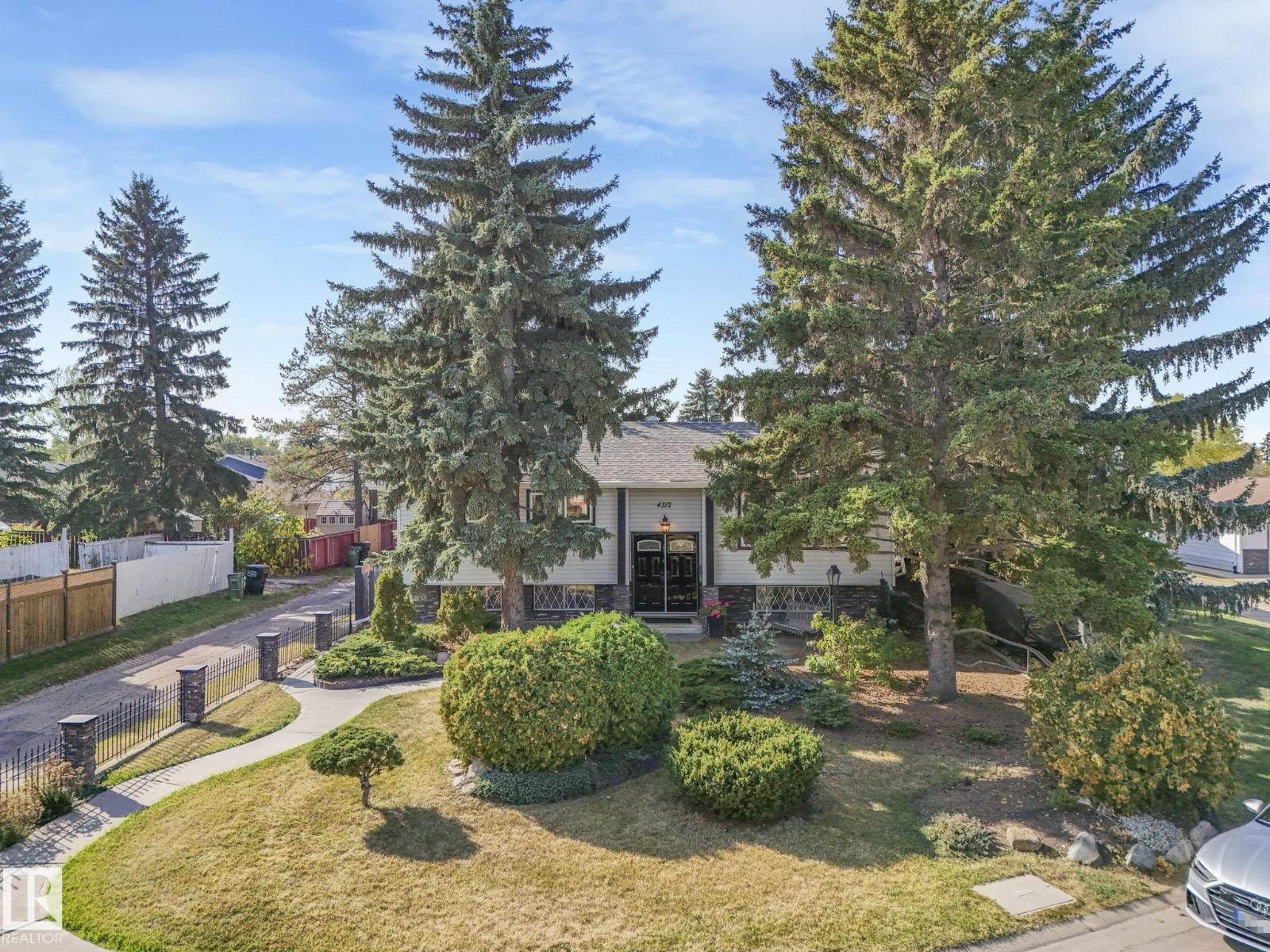 4312 86 St Nw Nw, Edmonton, Alberta  T6K 1A8 - Photo 1 - E4460168