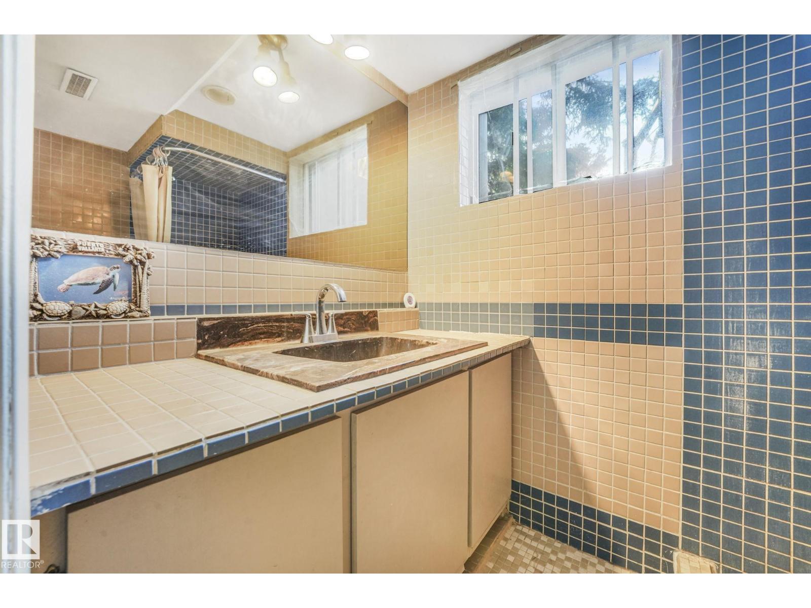 4312 86 St Nw Nw, Edmonton, Alberta  T6K 1A8 - Photo 29 - E4460168