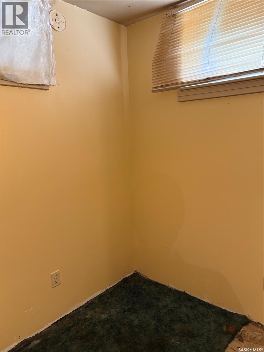 213 N Avenue N, Saskatoon, Saskatchewan  S7L 2T2 - Photo 11 - SK019721