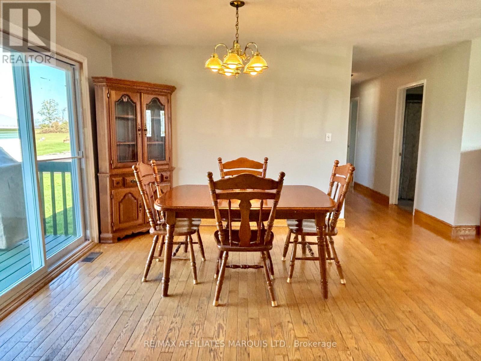 16925 Cornwall Centre Road, South Stormont, Ontario  K6H 5R7 - Photo 11 - X12436379