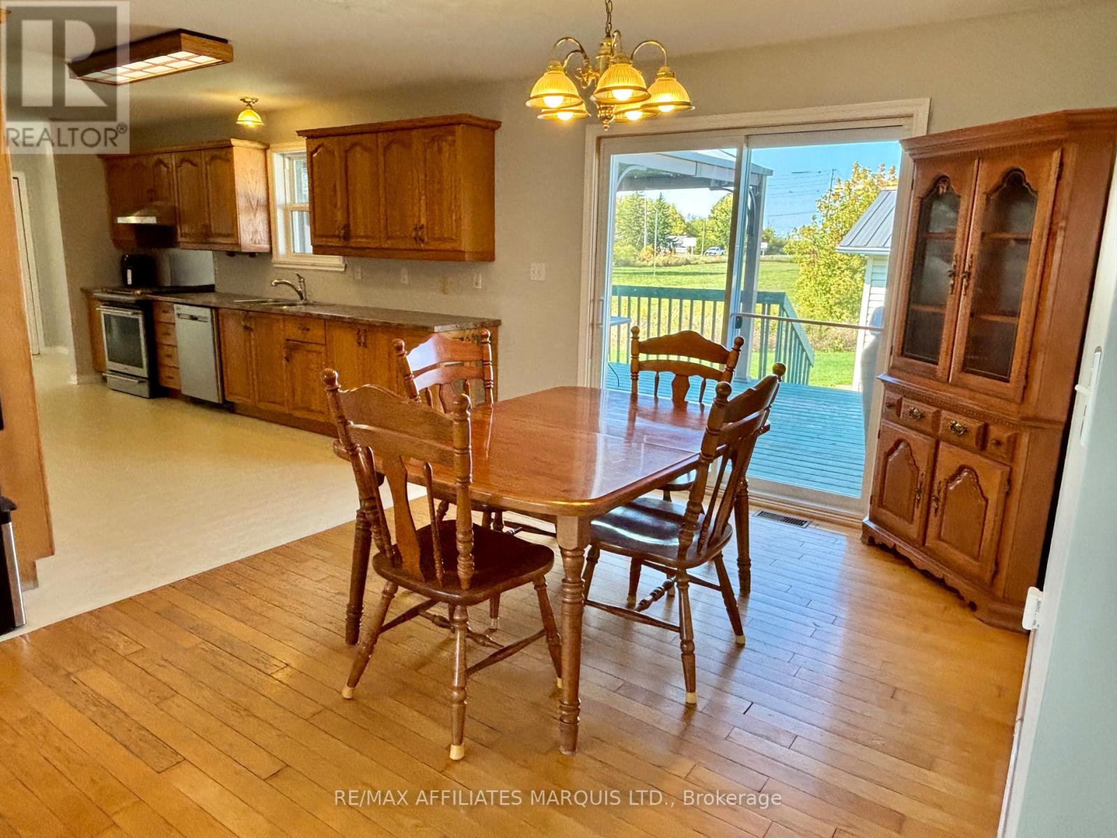 16925 Cornwall Centre Road, South Stormont, Ontario  K6H 5R7 - Photo 12 - X12436379