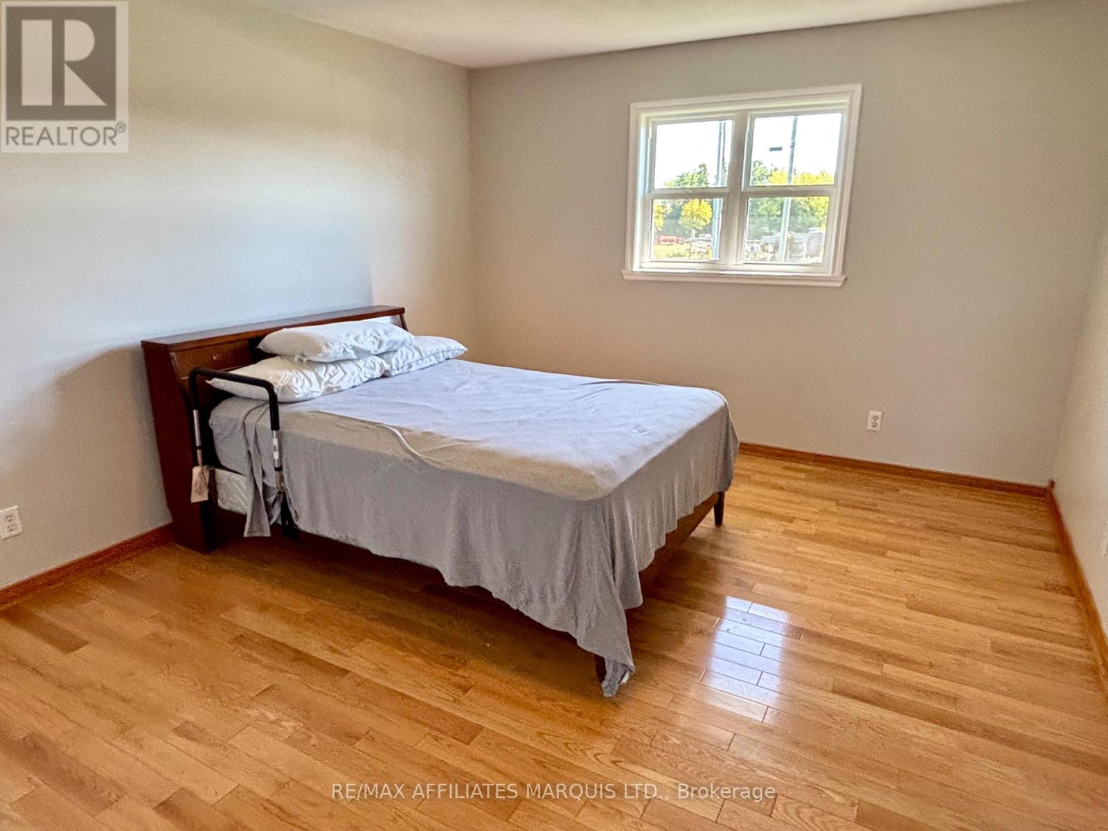 16925 Cornwall Centre Road, South Stormont, Ontario  K6H 5R7 - Photo 17 - X12436379