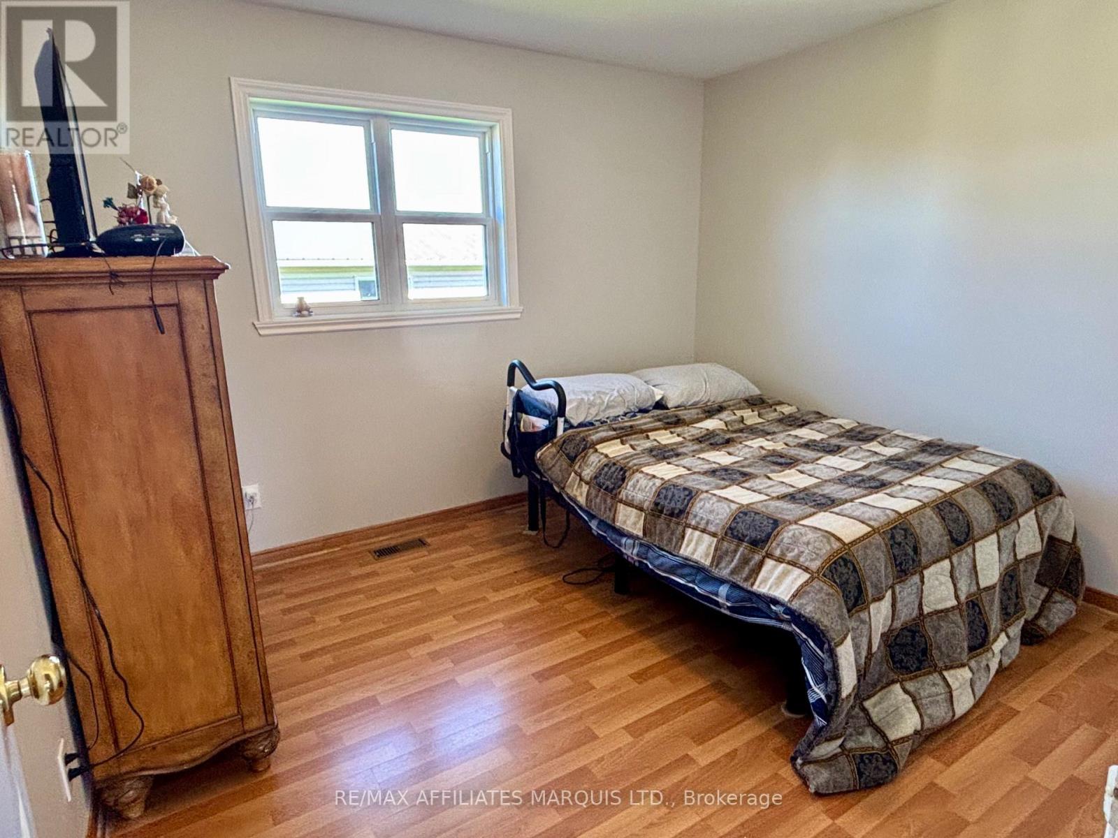 16925 Cornwall Centre Road, South Stormont, Ontario  K6H 5R7 - Photo 19 - X12436379