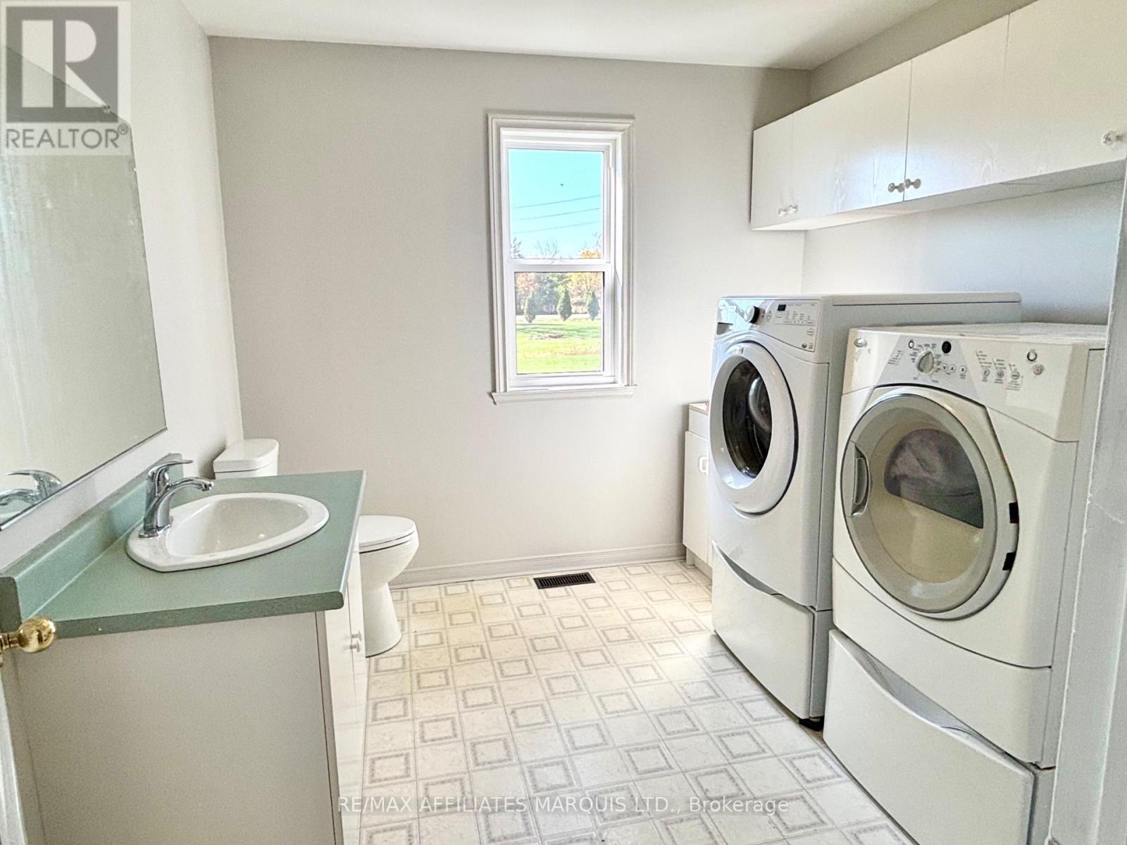16925 Cornwall Centre Road, South Stormont, Ontario  K6H 5R7 - Photo 23 - X12436379