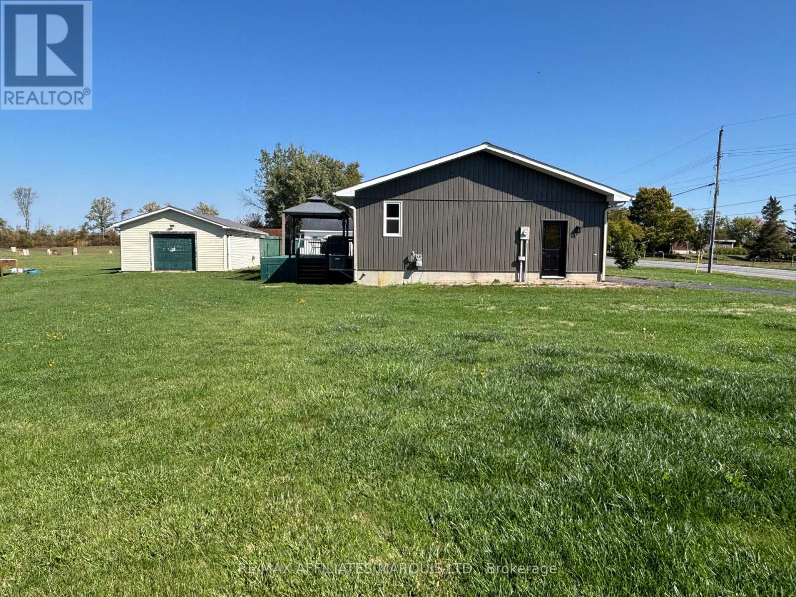 16925 Cornwall Centre Road, South Stormont, Ontario  K6H 5R7 - Photo 31 - X12436379