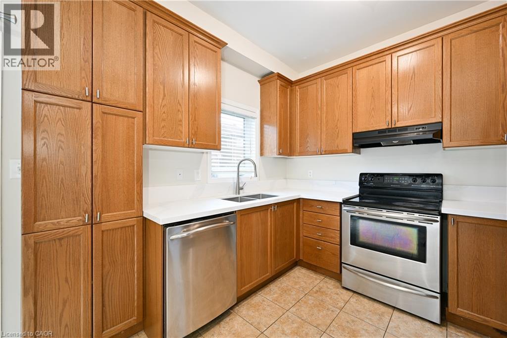 26 Springstead Avenue, Stoney Creek, Ontario  L8E 0B2 - Photo 12 - 40775148