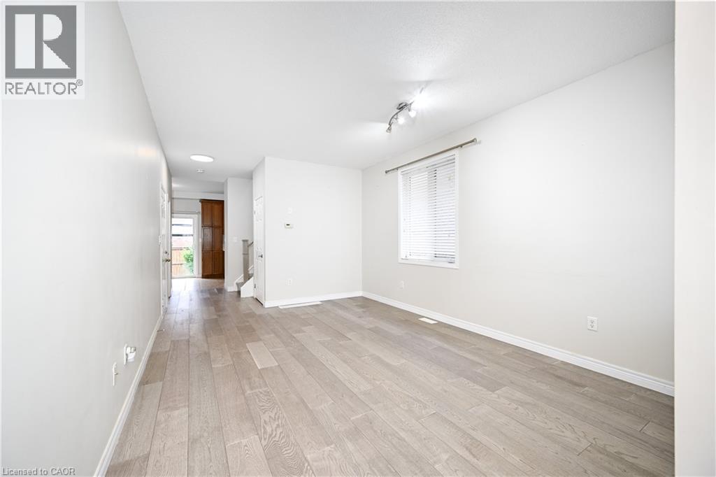 26 Springstead Avenue, Stoney Creek, Ontario  L8E 0B2 - Photo 7 - 40775148