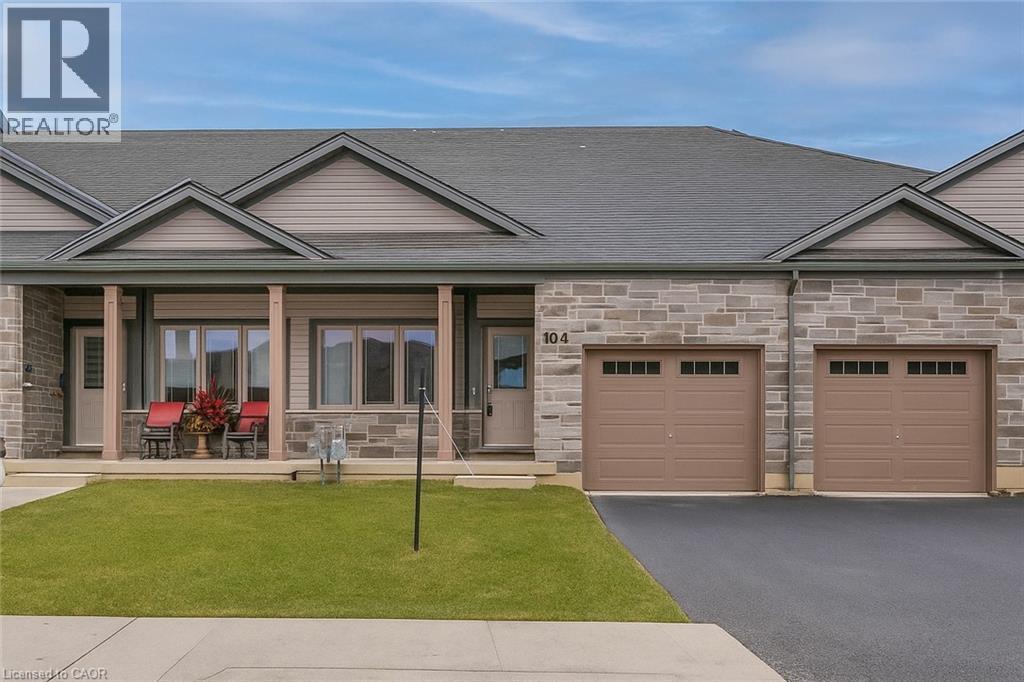 104 Cheryl Avenue, Atwood, Ontario  N0G 1B0 - Photo 1 - 40774695