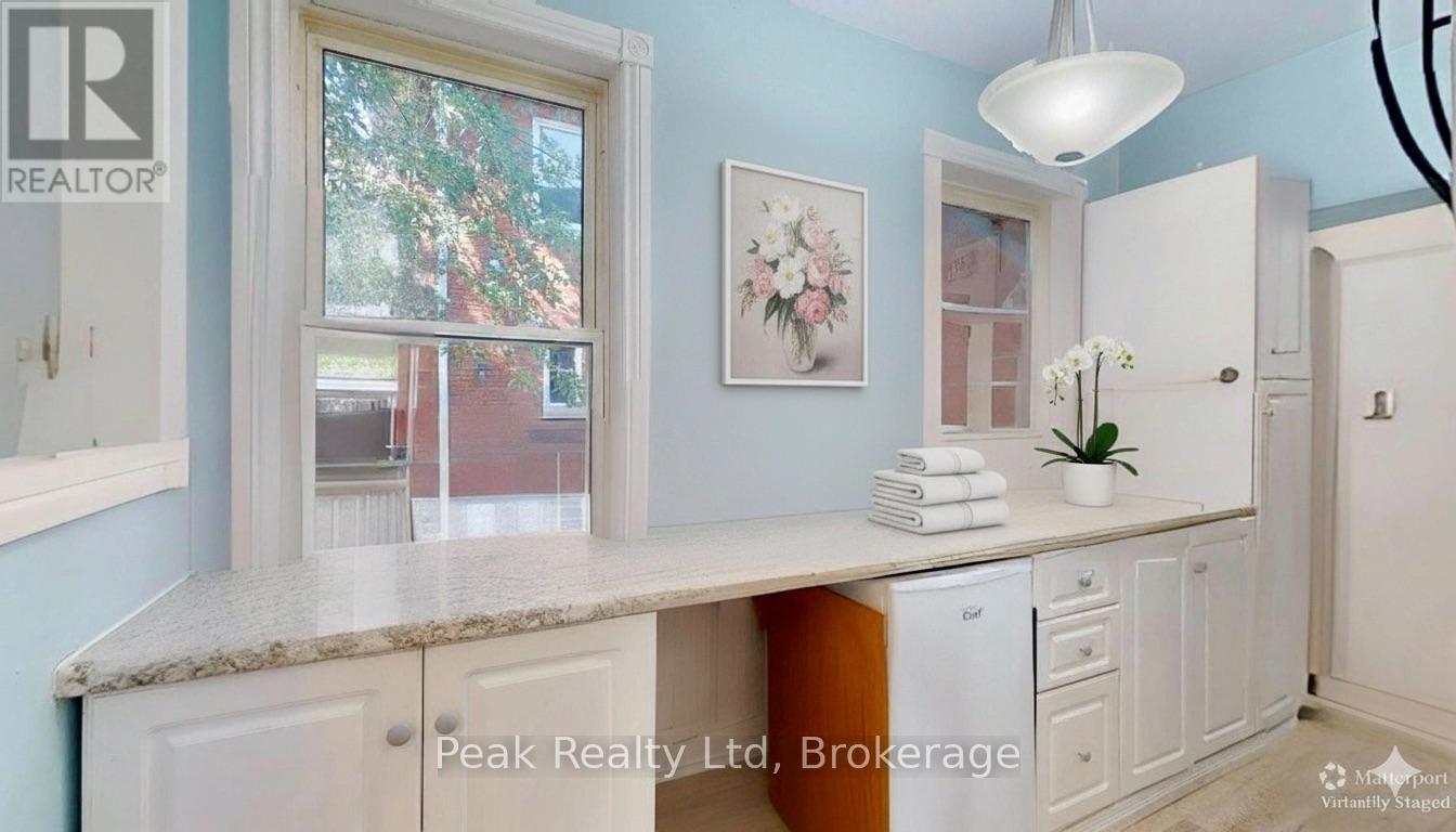 41 Douglas Street, Stratford, Ontario  N5A 5P3 - Photo 11 - X12436328