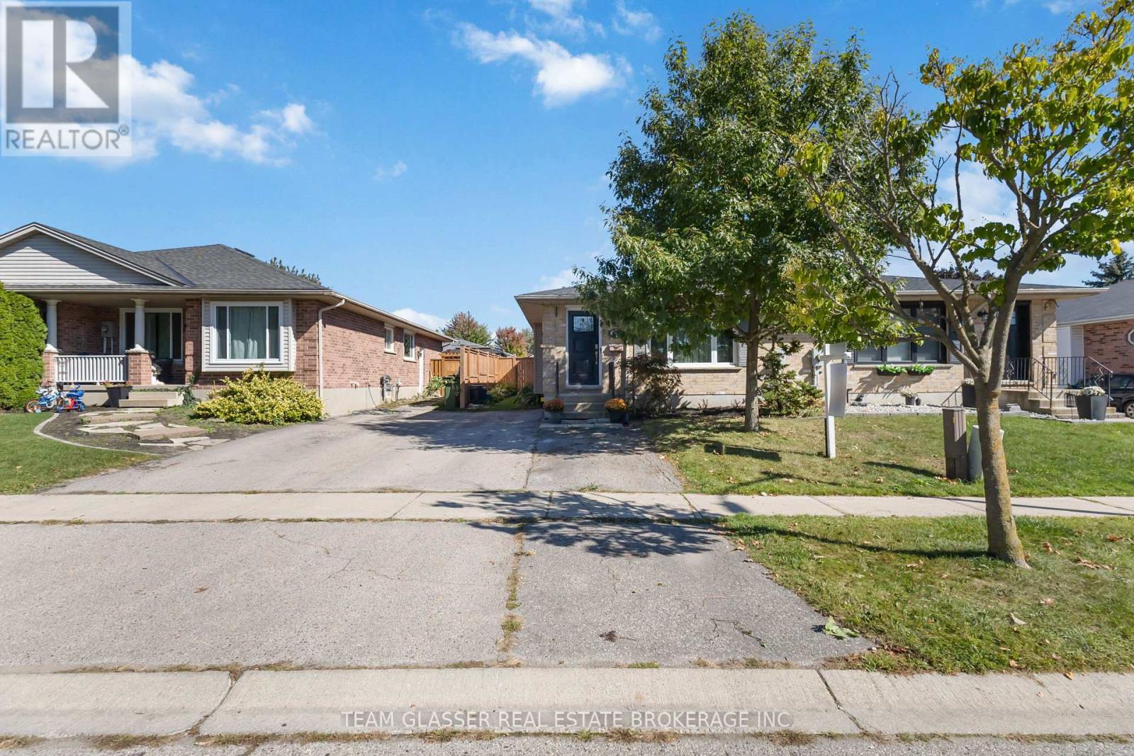 17 Carrie Crescent, St. Thomas, Ontario  N5R 6B9 - Photo 1 - X12436358
