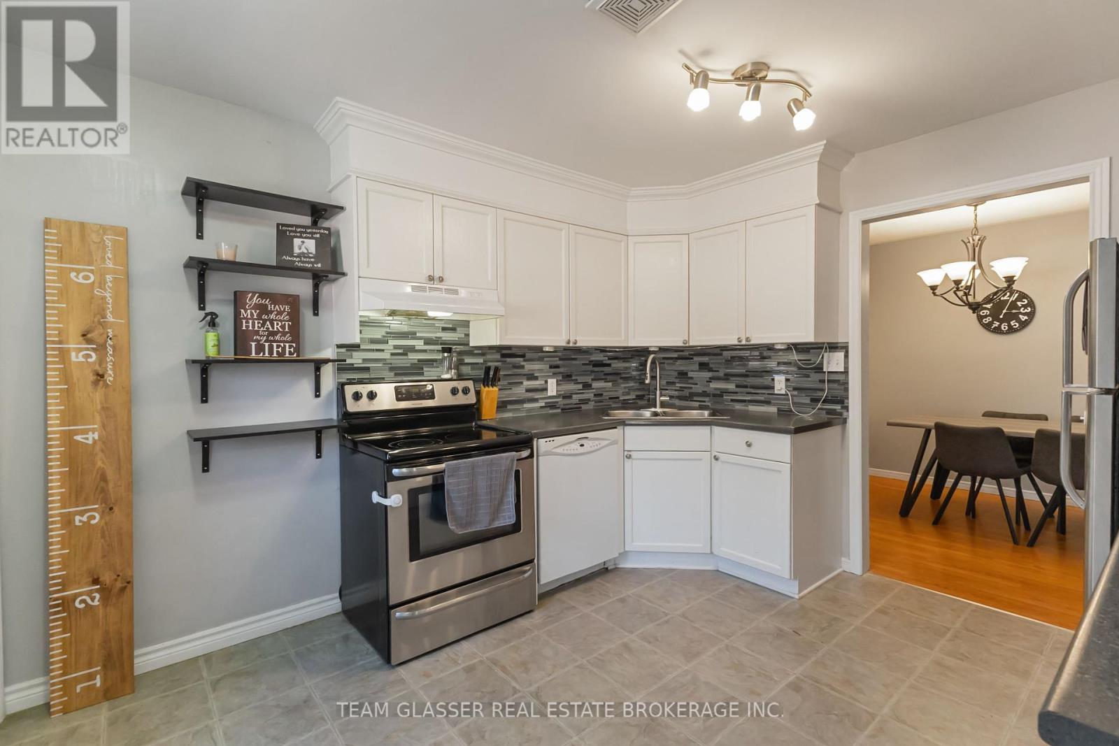 17 Carrie Crescent, St. Thomas, Ontario  N5R 6B9 - Photo 24 - X12436358
