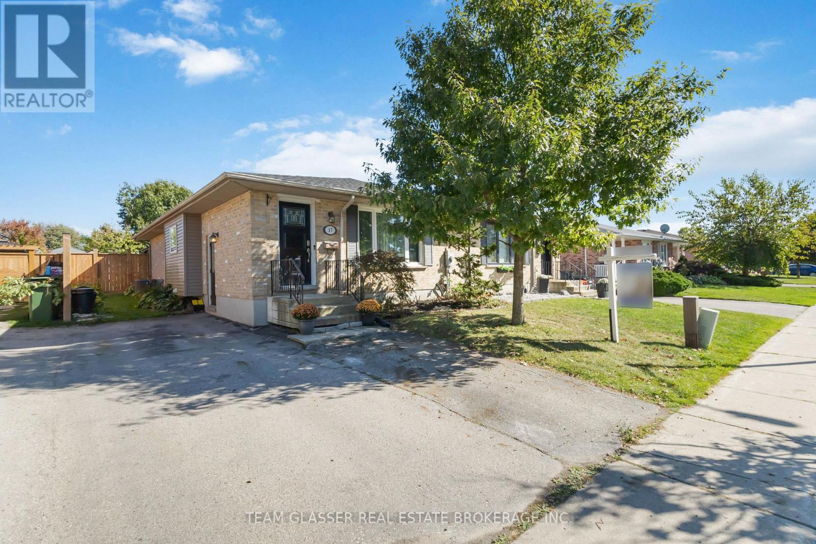 17 Carrie Crescent, St. Thomas, Ontario  N5R 6B9 - Photo 46 - X12436358